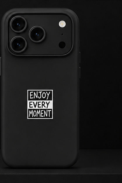 Coque iPhone 17 noire Enjoy Every Moment